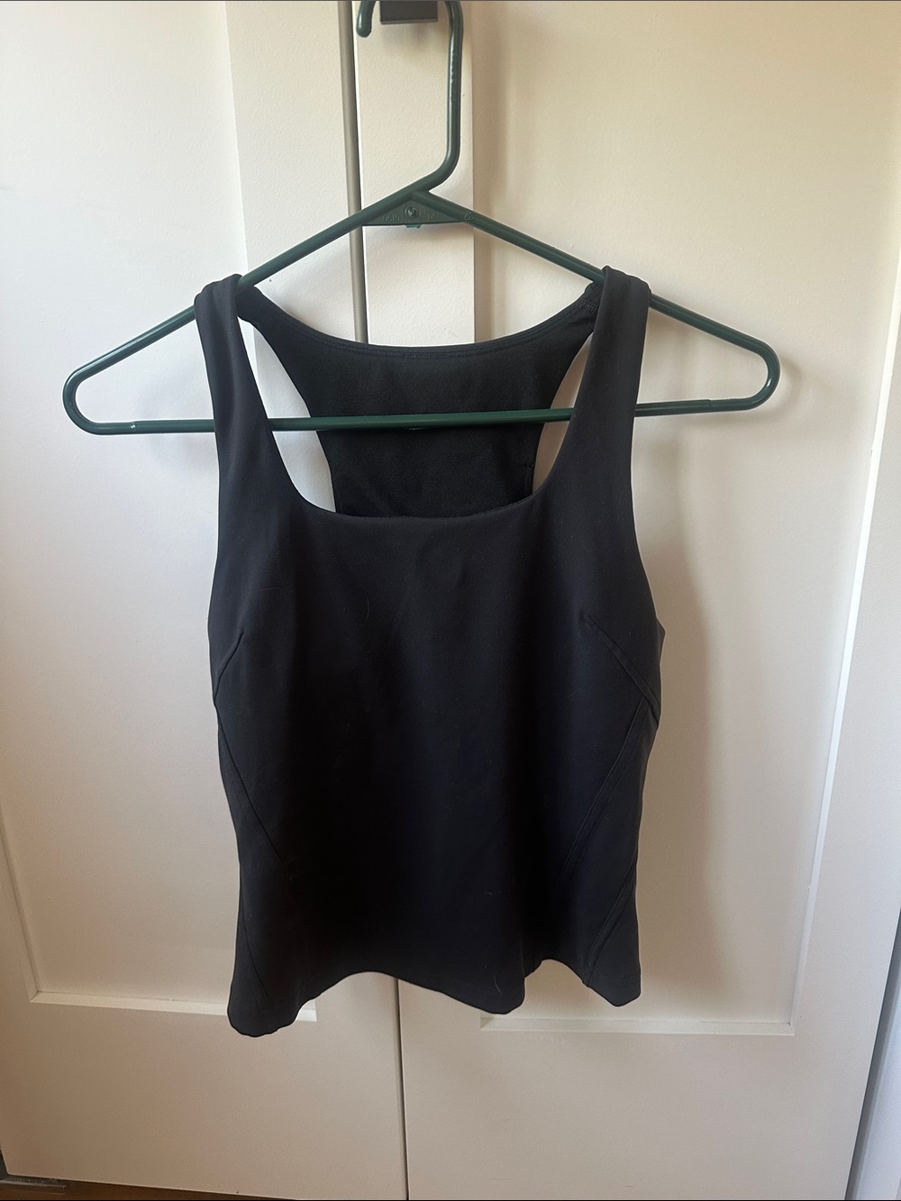 Black Women’s Lululemon Tank Top - Classic Scoop Neck